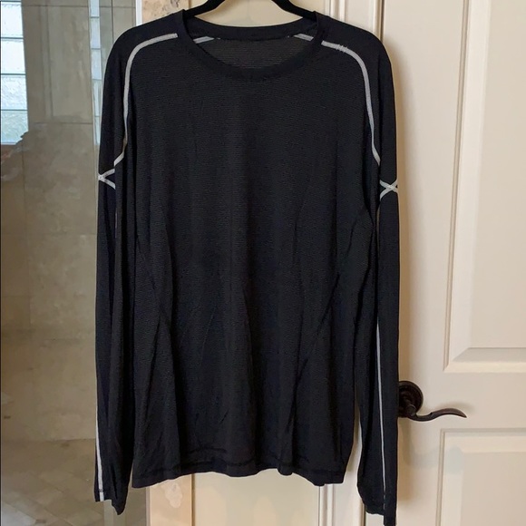 lululemon athletica Other - Lightweight long sleeve Lululemon t-shirt
